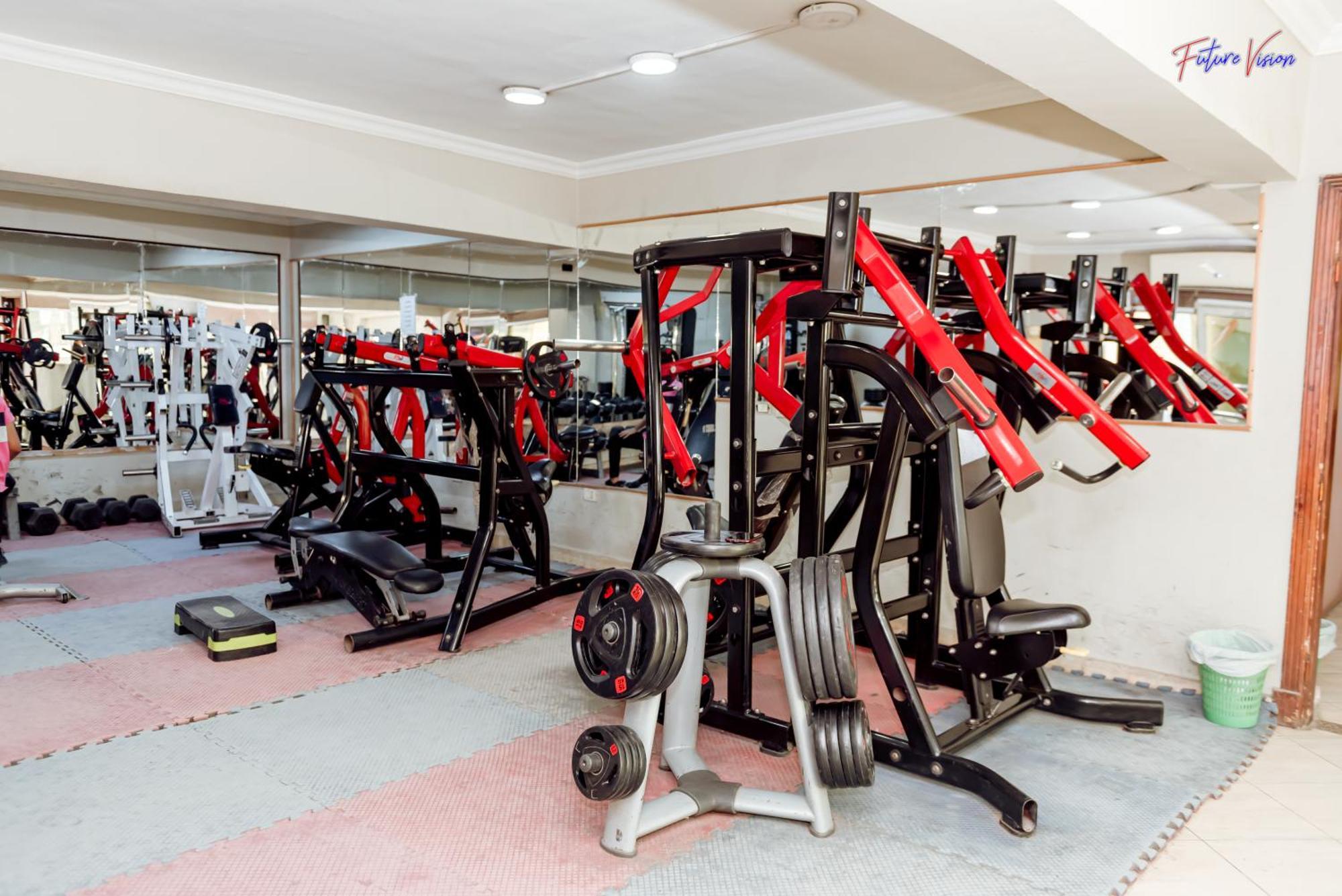 Rehana Plaza Hotel Kairo Exterior foto A gym in India