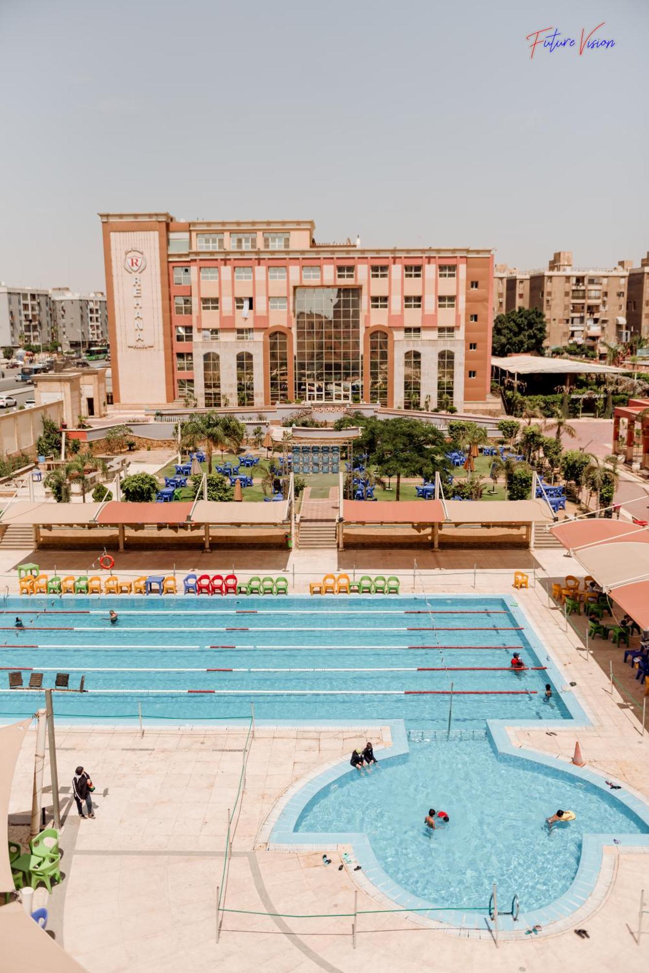 Rehana Plaza Hotel Kairo Exterior foto The swimming pool at the club
