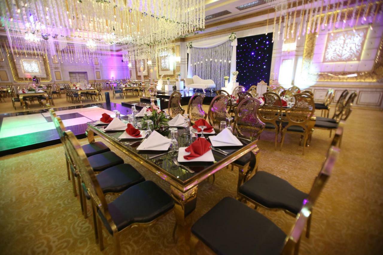 Rehana Plaza Hotel Kairo Exterior foto The interior of a banquet hall
